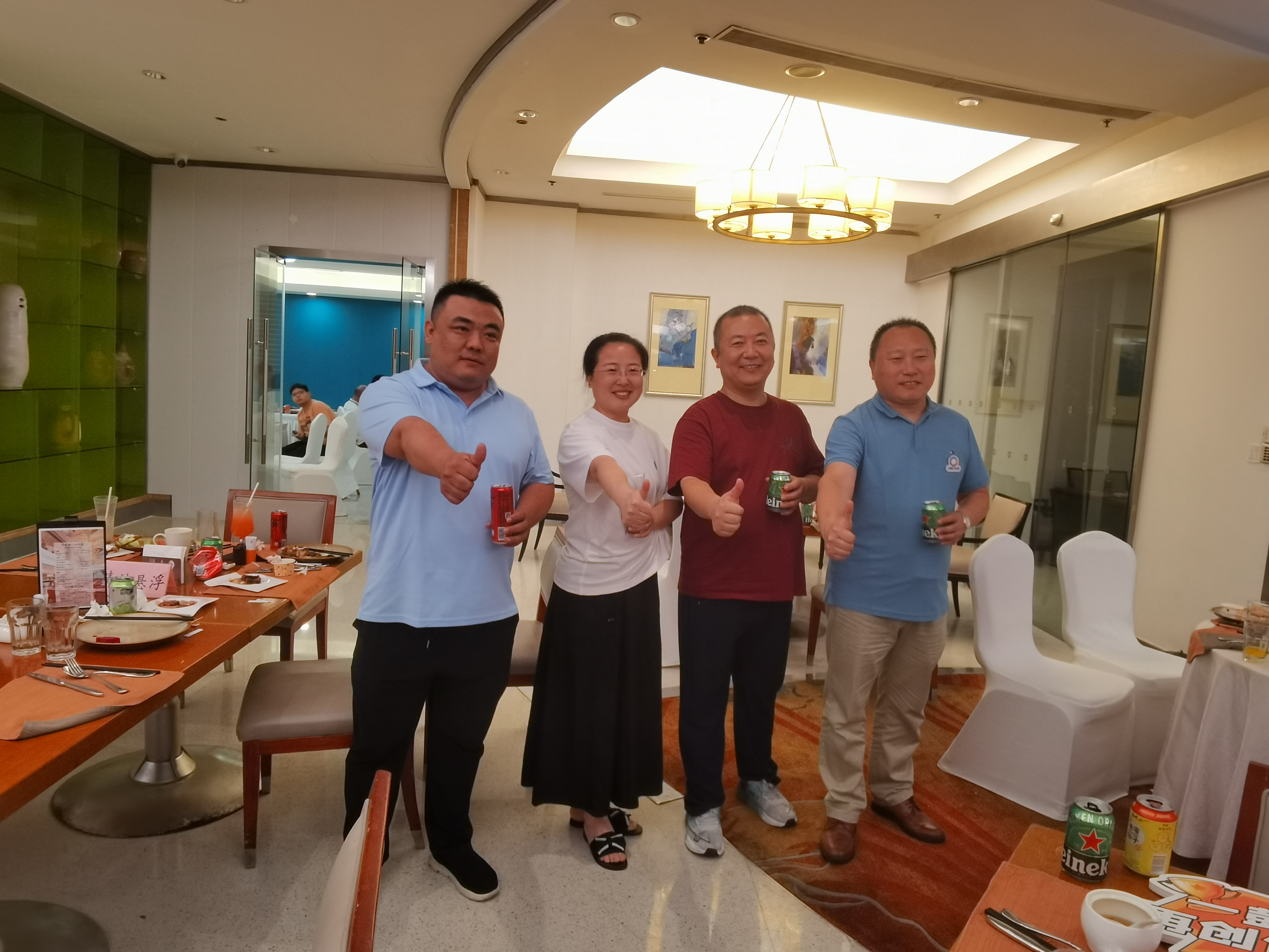 燃!双超150台!庆功宴全纪录!每一个全力以赴的精效人都闪闪发光!(图10) 燃!双超150台!庆功宴全纪录!每一个全力以赴的精效人都闪闪发光!(图10)